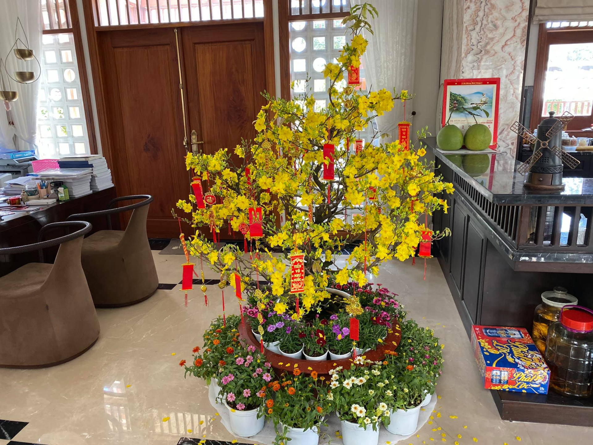 Bên trong nhà được bày trí đơn giản, sang trọng (Ảnh: Tổng hợp)