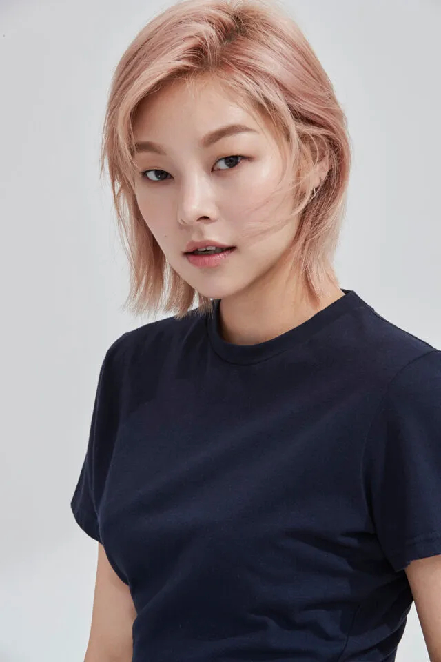 Nụ hôn nồng cháy phơi bày vụ ngoại tình chấn động của bạn trai nữ diễn viên đình đám