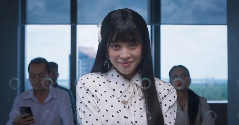 Trên màn ảnh, Tiểu Vy ghi điểm nhờ gương mặt sáng, thần thái dịu dàng. Ảnh: Tổng hợp