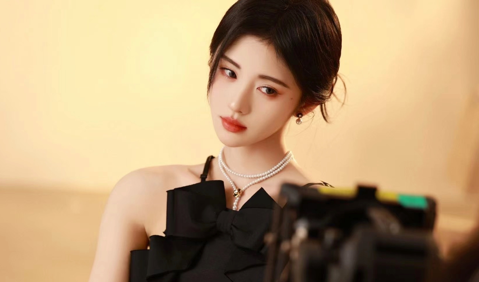 Người hâm mộ giúp Cúc Tịnh Y đạt được những thành tựu mà ngay cả những đỉnh lưu như Địch Lệ Nhiệt Ba, Dương Tử, Dương Mịch cũng không thể theo kịp