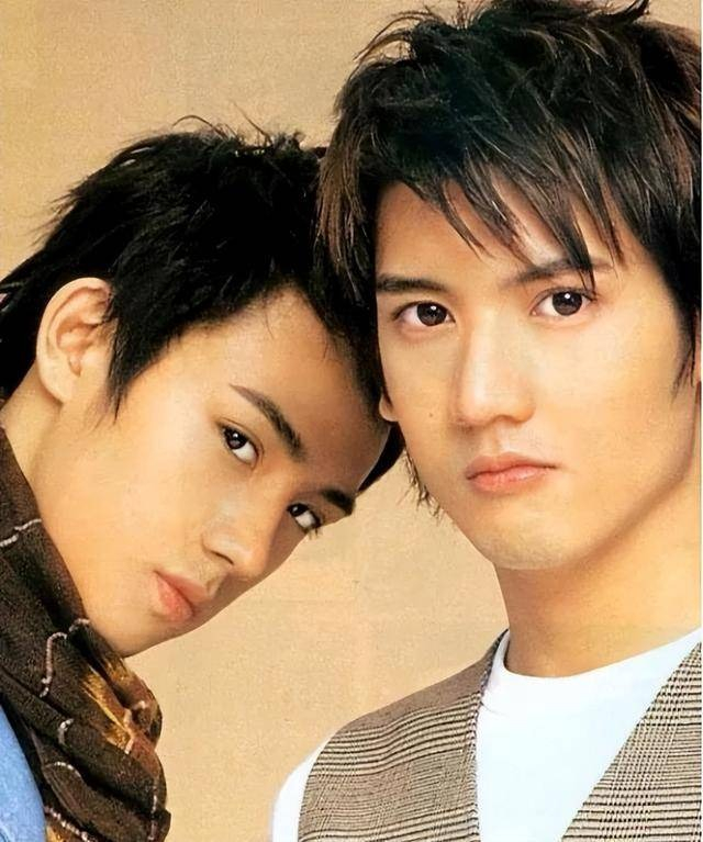 Trương Trí Hằng (trái) từng là nam thần nổi tiếng đình đám ở showbiz Hong Kong (Trung Quốc). Ảnh: Sina.