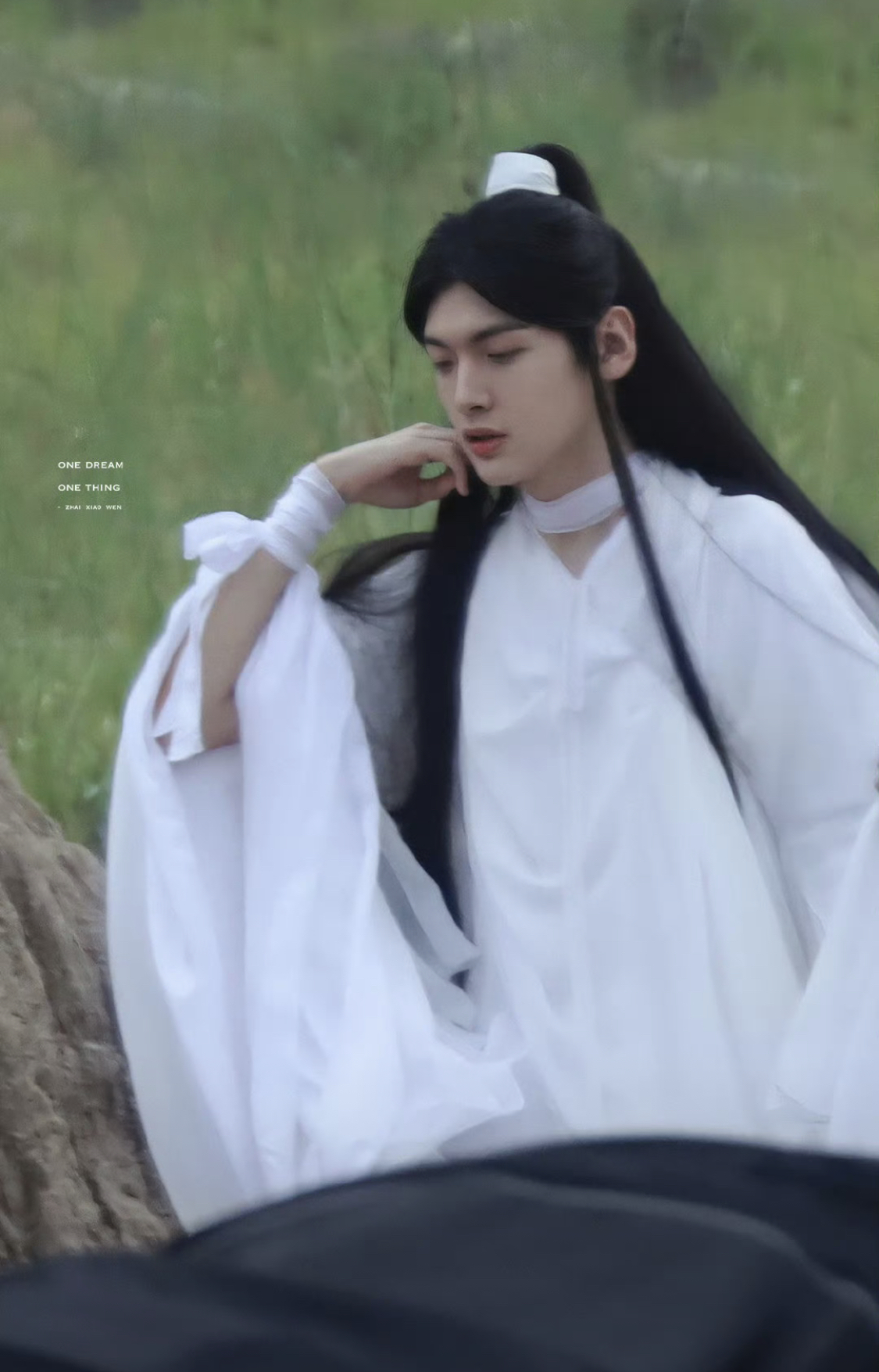 Chưa thấy mỹ nam cổ trang nào chán đời cỡ này: Mặc gì cũng xấu đến tận cùng, netizen đòi chôn cả bộ phim