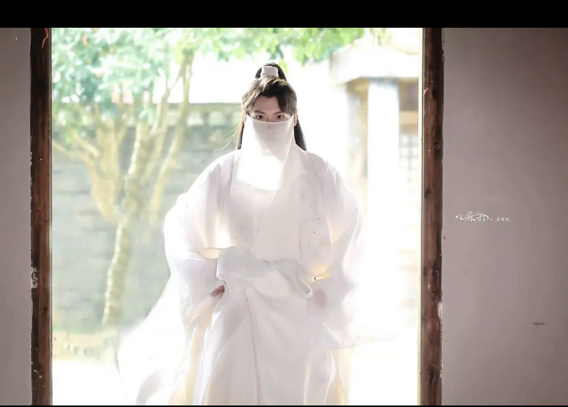 Chưa thấy mỹ nam cổ trang nào chán đời cỡ này: Mặc gì cũng xấu đến tận cùng, netizen đòi chôn cả bộ phim