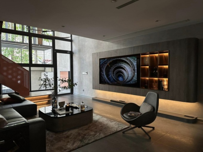 JustaTee trang bị nhiều thiết bị điện tử thông minh cho biệt thự của gia đình