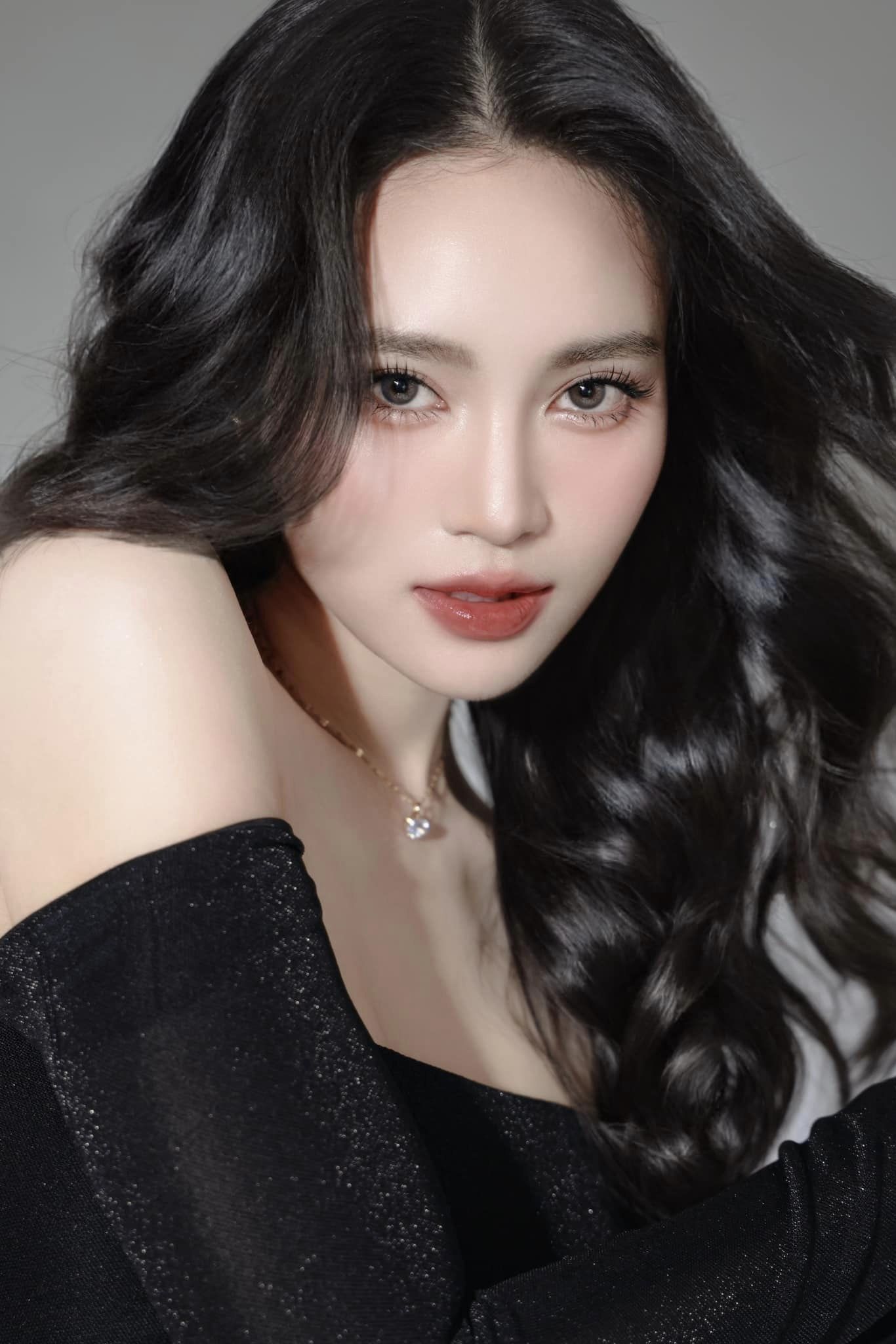 Tin đồn về Ninh Dương Lan Ngọc đang khiến MXH xôn xao “cuối cùng cũng chờ được đến ngày này”