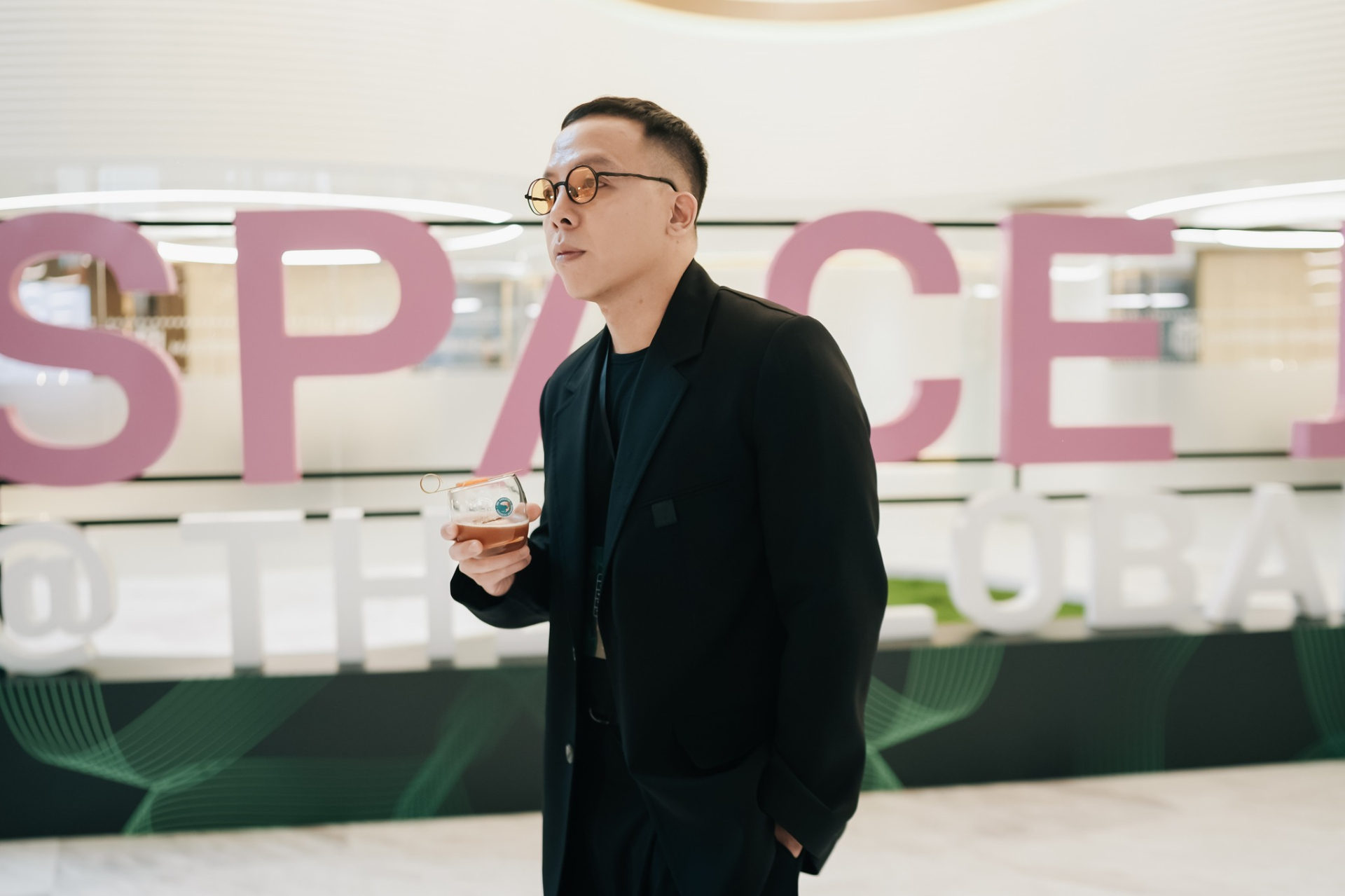 Từ trước đến nay, Touliver cũng được biết đến là người kín tiếng 