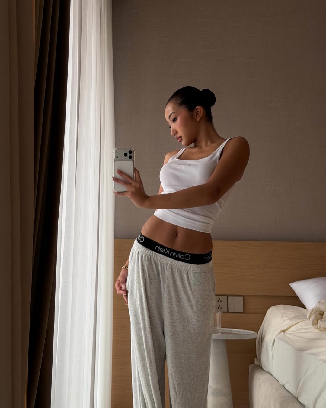 Ly thân 2 tháng, chuyện gì khiến thiếu gia Đồng Tháp được vợ tag thẳng tên, lộ chi tiết trùng hợp trong quá khứ!