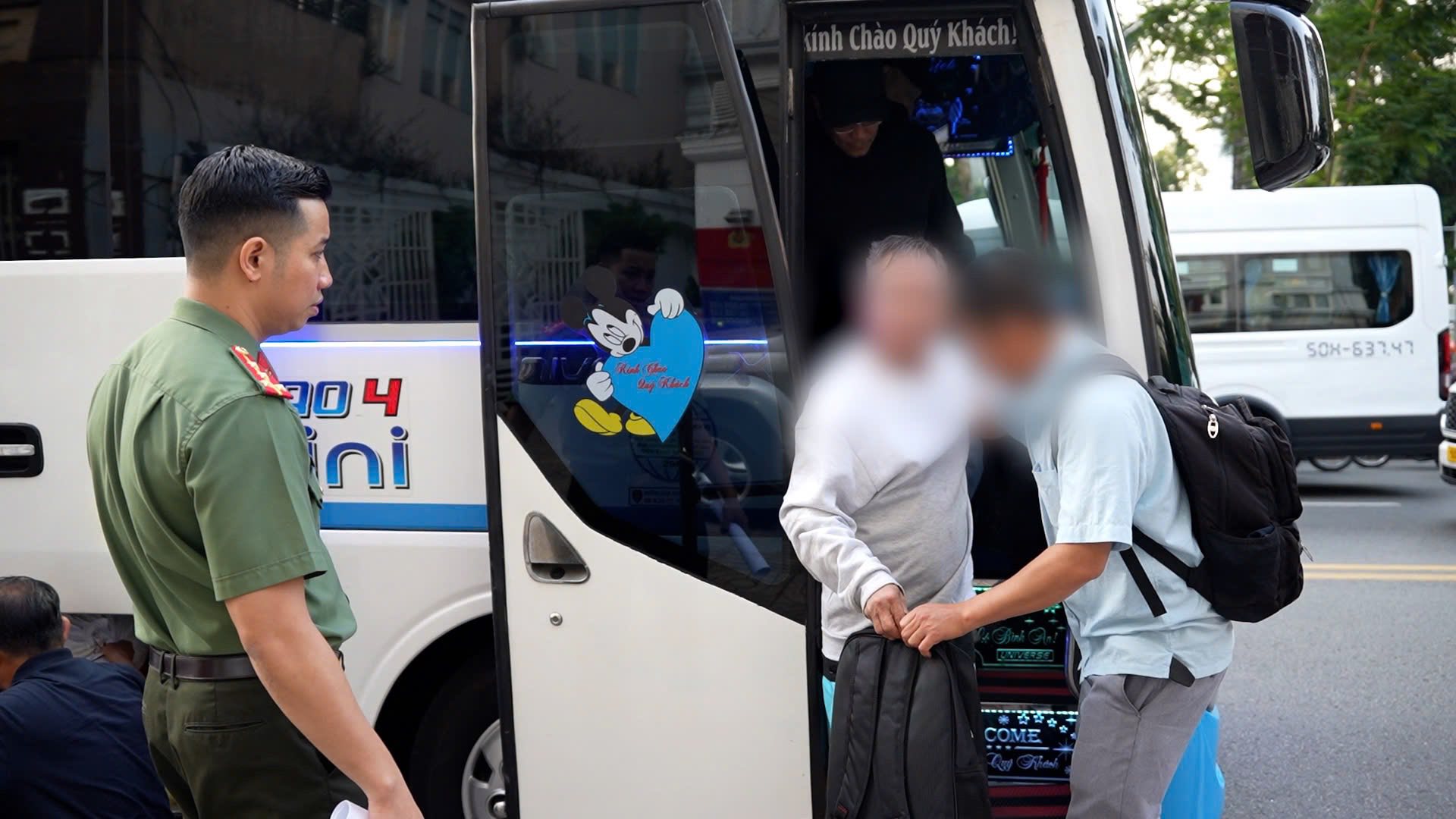 TP.HCM tiếp nhận 34 công dân bị Hoa Kỳ trục xuất