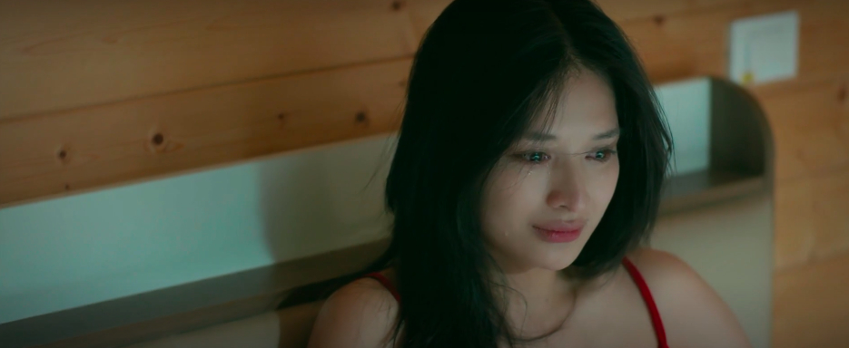 Phim Việt giờ vàng dán nhãn 18+ khó lắm hả?