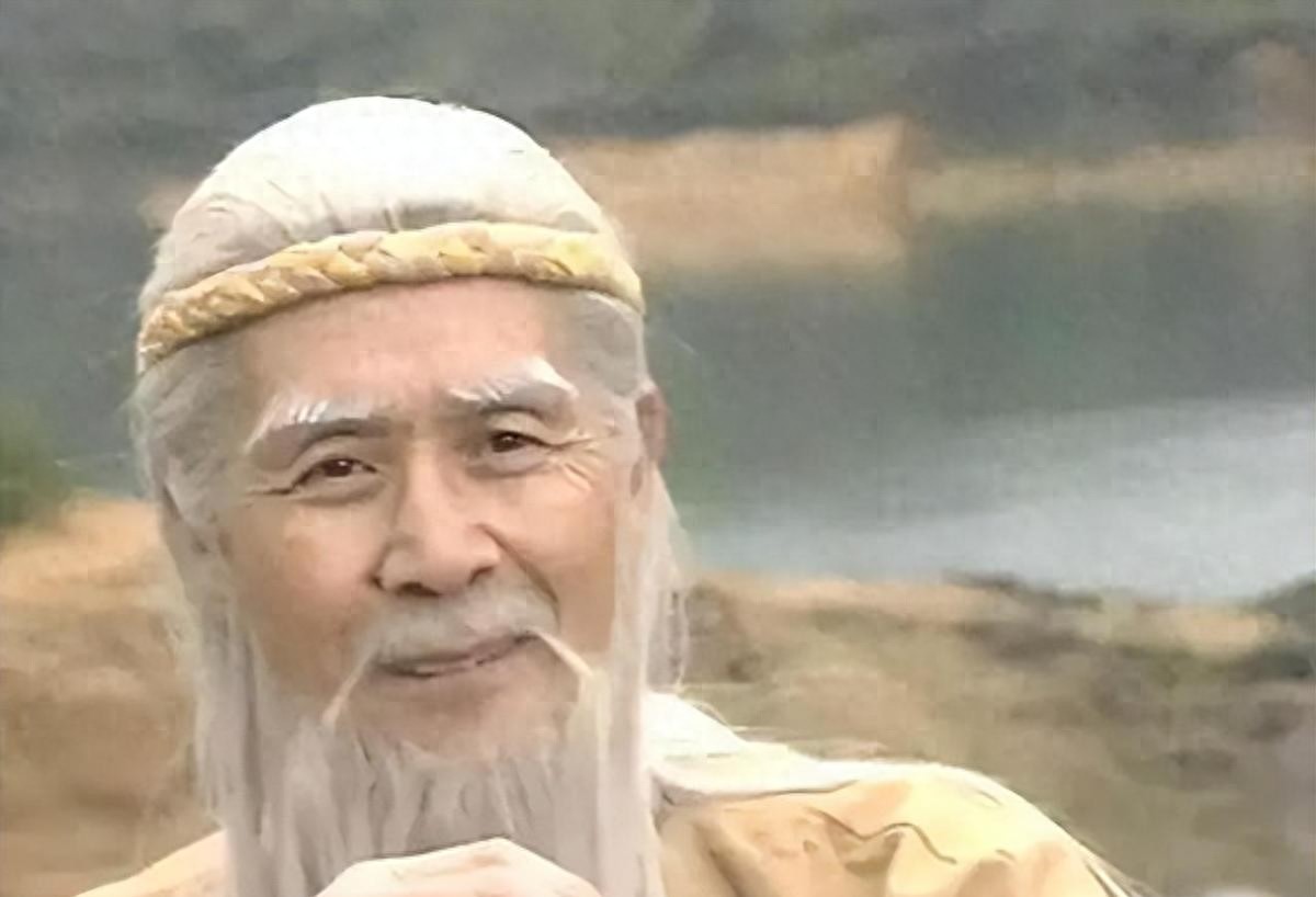 Nam diễn viên cũng đóng nhiều vai diễn cao thủ giang hồ