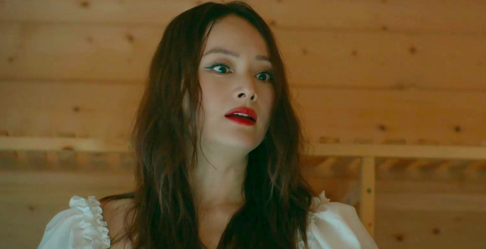 Phải chăng, Lan Phương đang lặp lại chính mình khi liên tiếp nhận các vai diễn có tính cách không bình thường