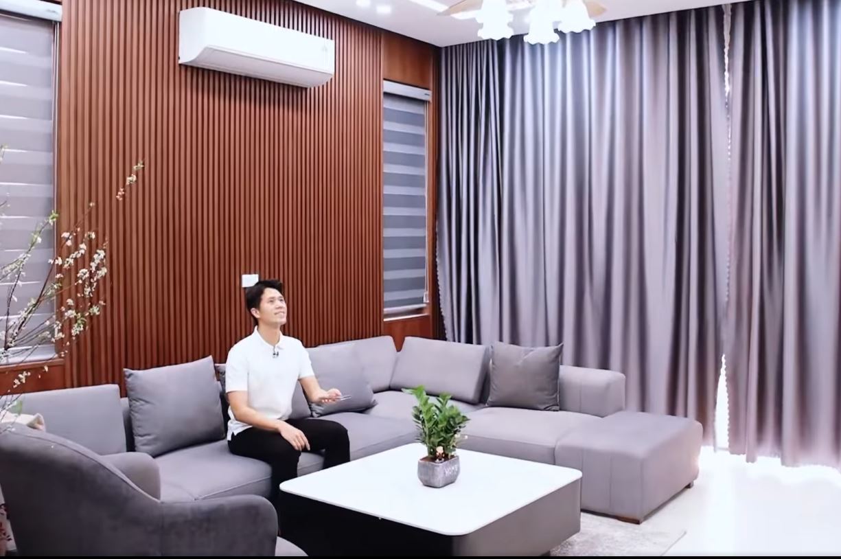 Nam cầu thủ nhiều lần khoe những góc trong căn nhà