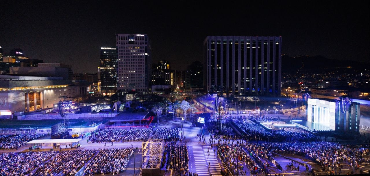 Số liệu thống kê của ban tổ chức Anh Trai Say Hi khiến nhiều netizens liên tưởng đến con số của HYBE công bố cho sự kiện comeback của BTS (Ảnh:X)