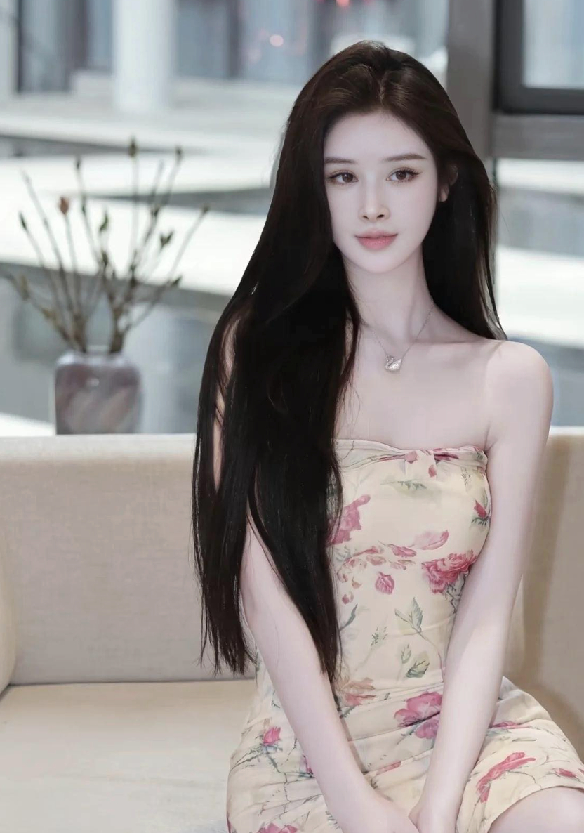 Hình ảnh diện mạo của Lucy trước khi gặp biến cố do thẩm mỹ (Ảnh FBNV).