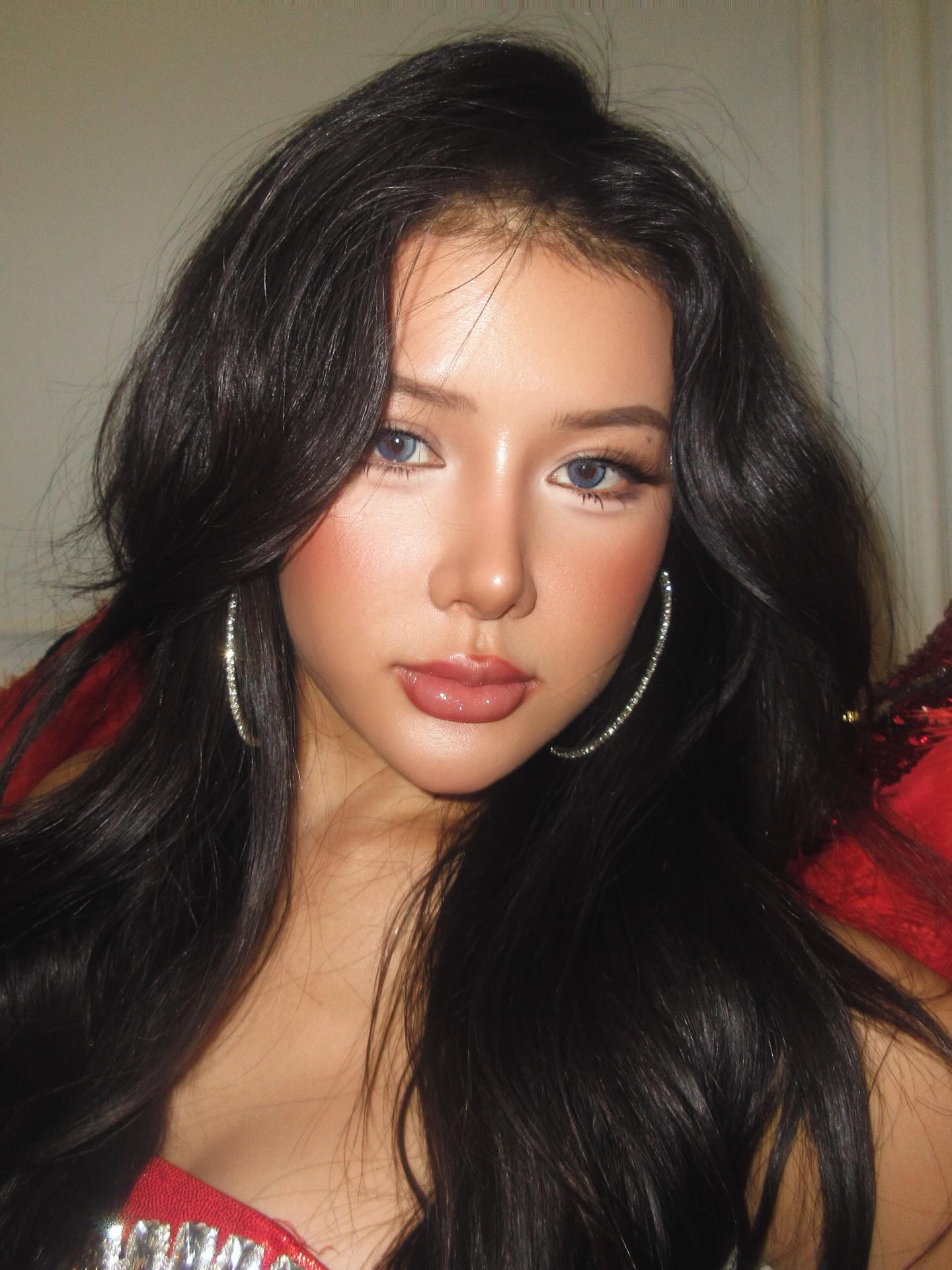 Hot girl sinh năm 2k1 theo đuổi phong cách Âu Mỹ quyến rũ. (Nguồn: Instagram)