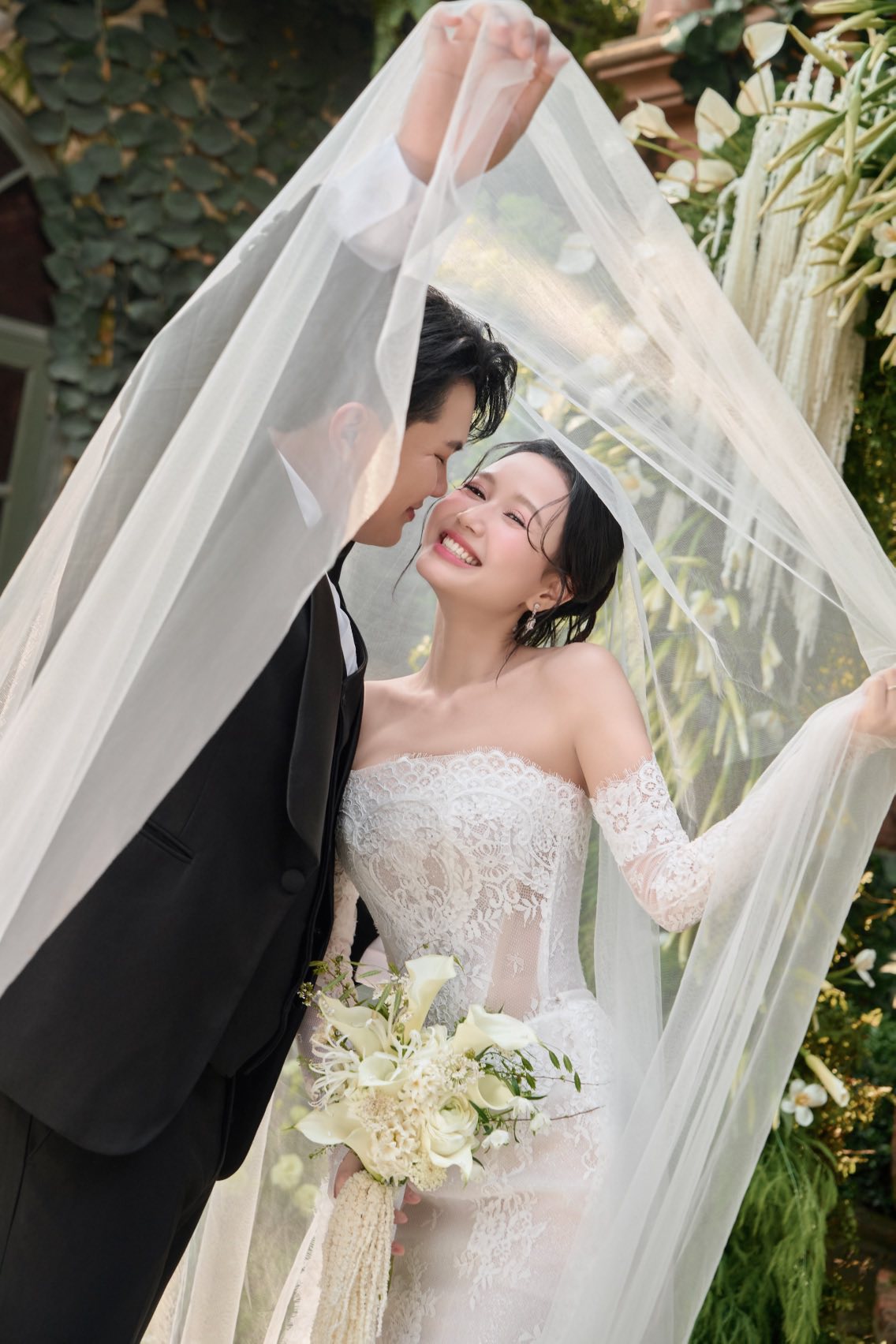 Chủ nhật tuần này cặp đôi nhạc sĩ - diễn viên Vbiz tổ chức đám cưới, nhiều nghệ sĩ xác nhận tham dự!