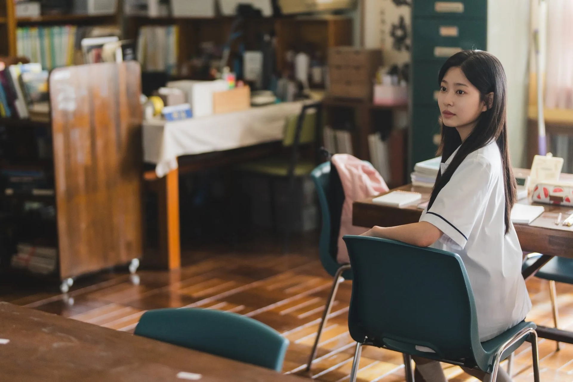 Phim Hàn cực hay nhưng bị coi là nỗi xấu hổ của nhà đài: Cặp chính đẹp như thơ cũng hết cứu