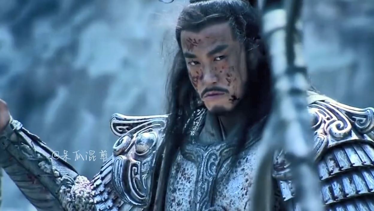 Hà Nhuận Đông được khen ngợi 