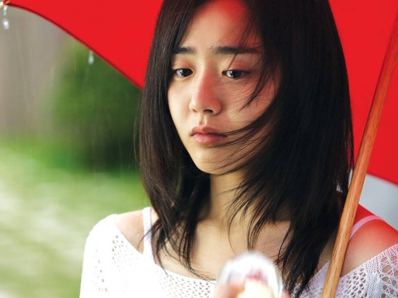 Nhan sắc trong veo, xinh xắn của Moon Geun Young từng khiến nhiều người trầm trồ. Ảnh: Nate.