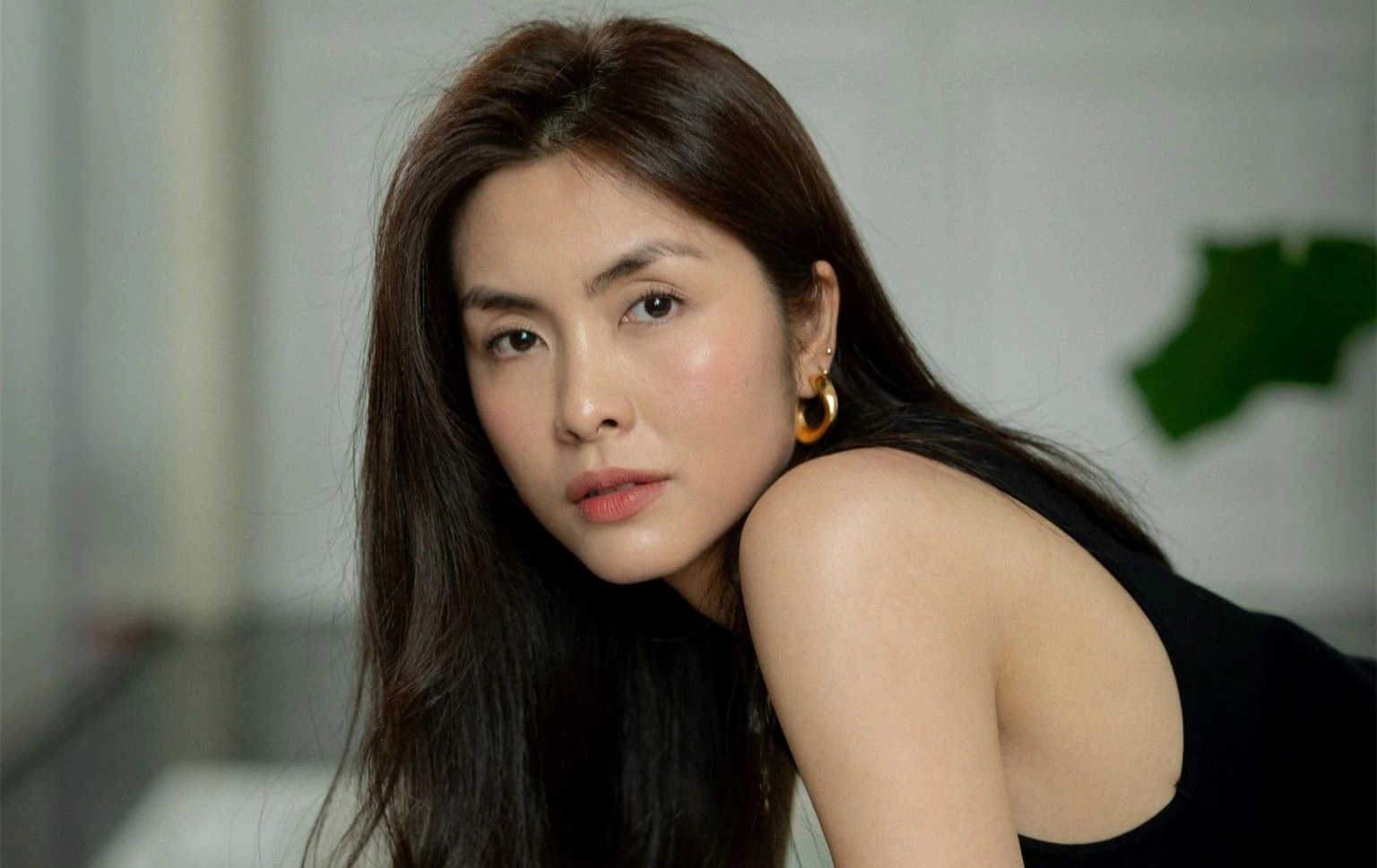 Nữ diễn viên nhanh chóng thành cái tên được mong chờ vào vai Nam Phương Hoàng Hậu