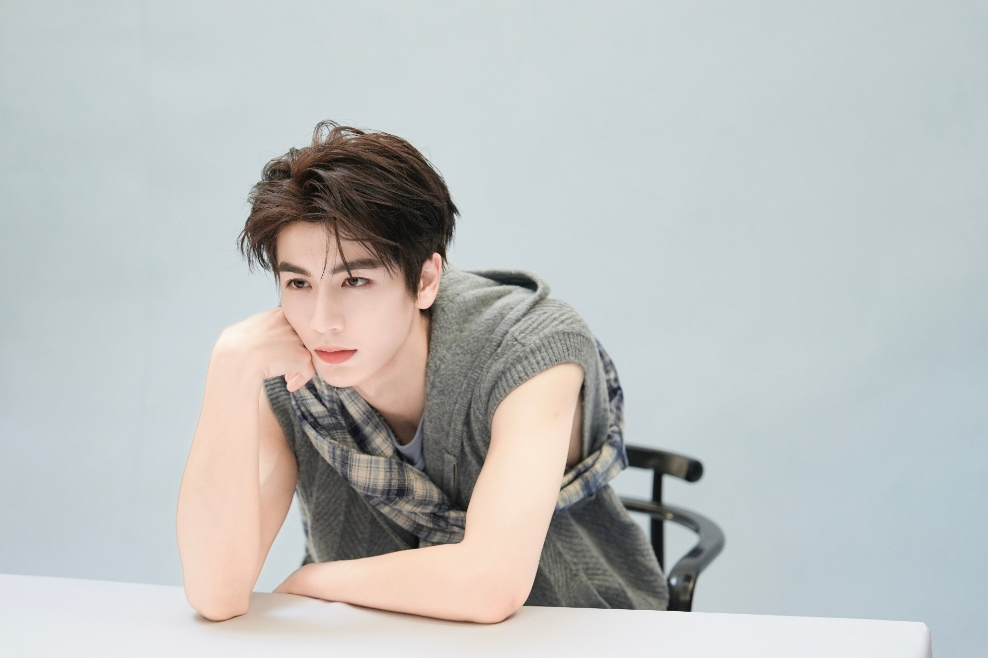 Giật mình trước nhan sắc thật của 