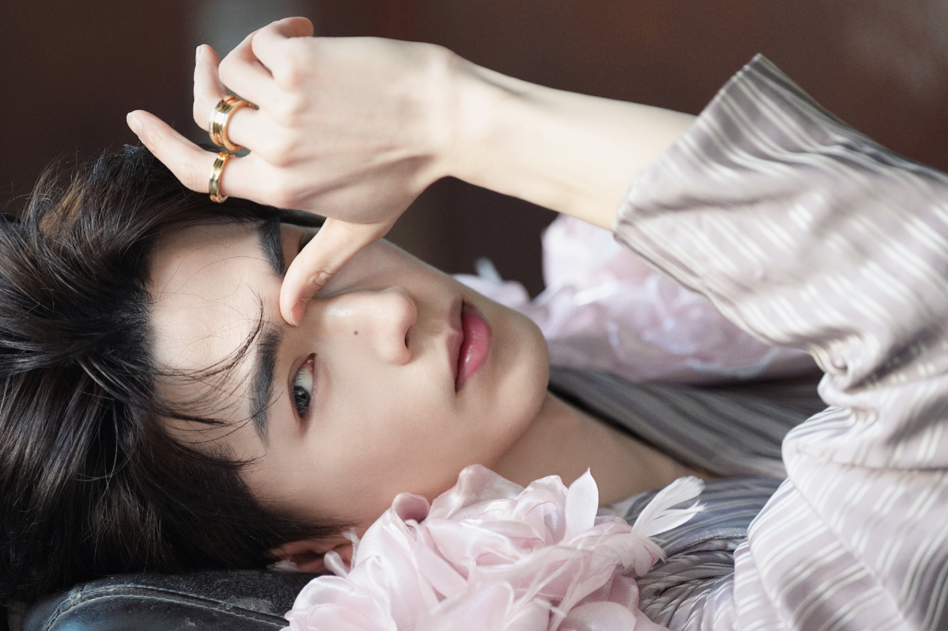 Trong những hình ảnh do studio công bố, Trương Lăng Hách có visual lung linh khiến khán giả trầm trồ, xuýt xoa. Ảnh: Weibo.