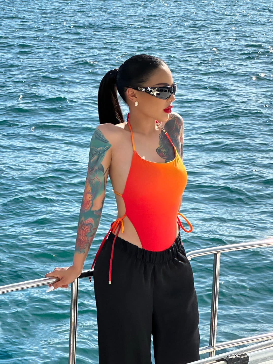 Pimrypie được nhiều người biết đến trên MXH với các clip mukbang, livestream bán hàng,...