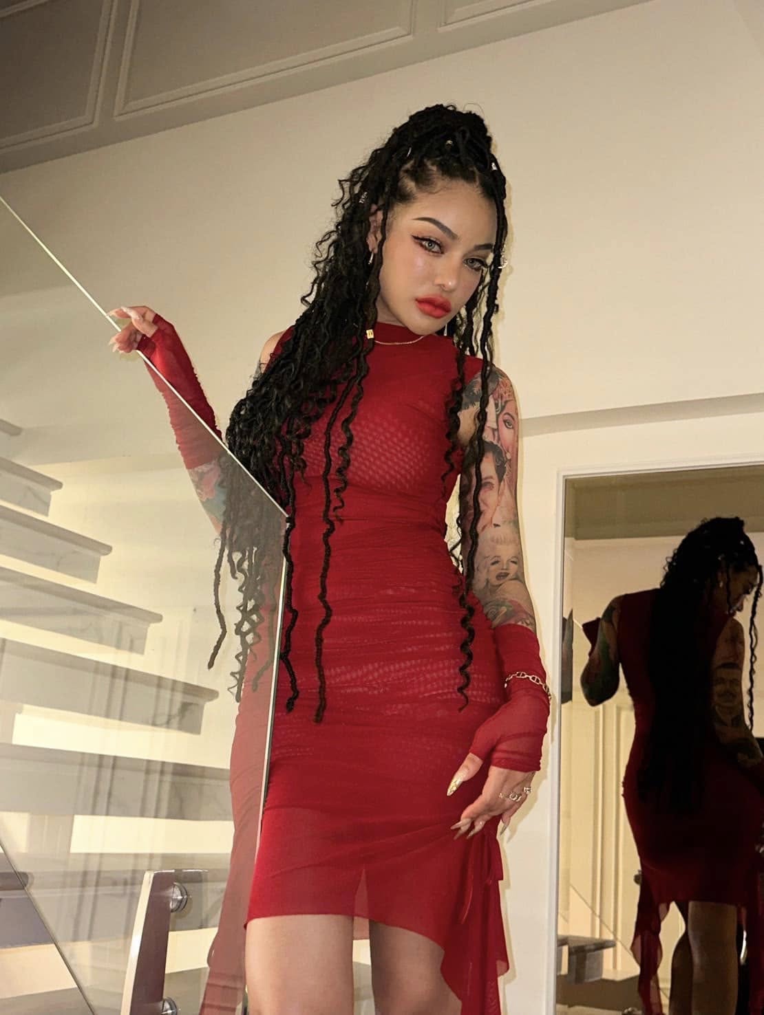 Cô gái Thái Lan xăm trổ sau 7 ngày nhập cảnh Việt Nam bị 