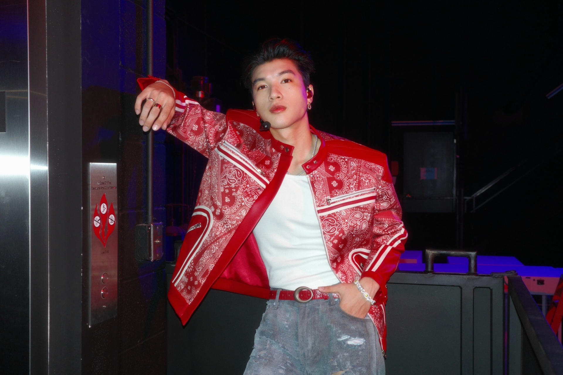 Do là bạn thân từ lớp 1 nên cả hai vượt tranh giới công việc, trợ lý nắm hết những bí mật tình trường của HIEUTHUHAI 