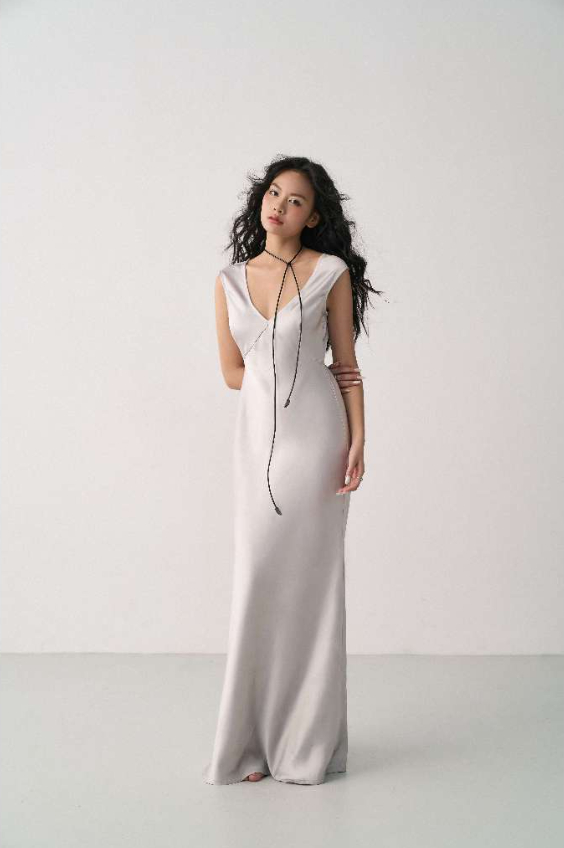 Lê Hà Trúc trên Threads: Tranh cãi chưa dứt, nhưng style thì vẫn được 