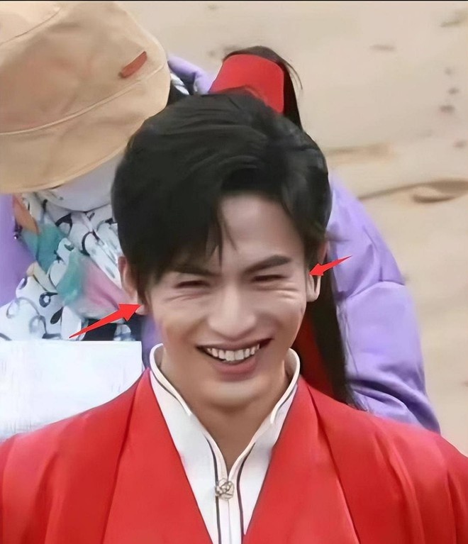 Giật mình trước nhan sắc thật của 