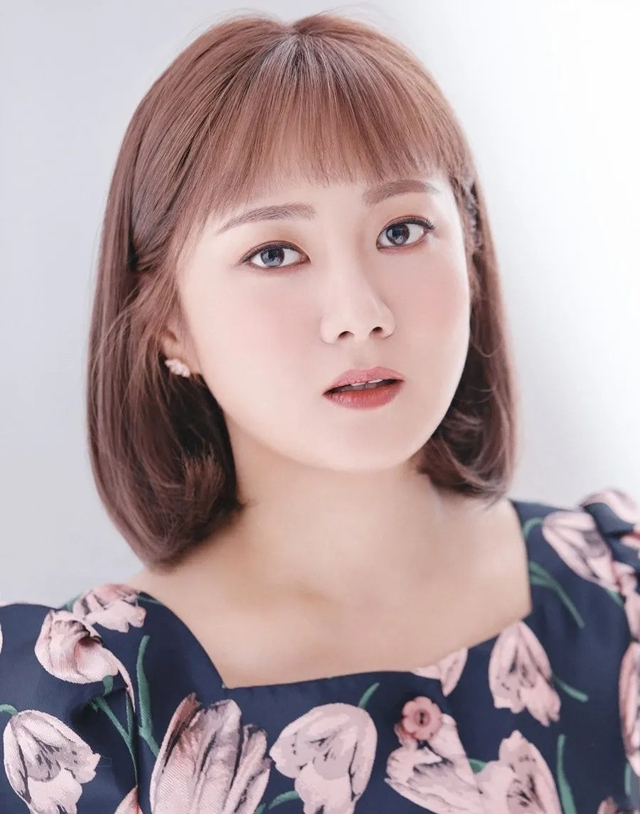 Park Na Rae phủ nhận 1 phần cáo buộc nhưng phải tạm dừng hoạt động. Ảnh: Koreaboo