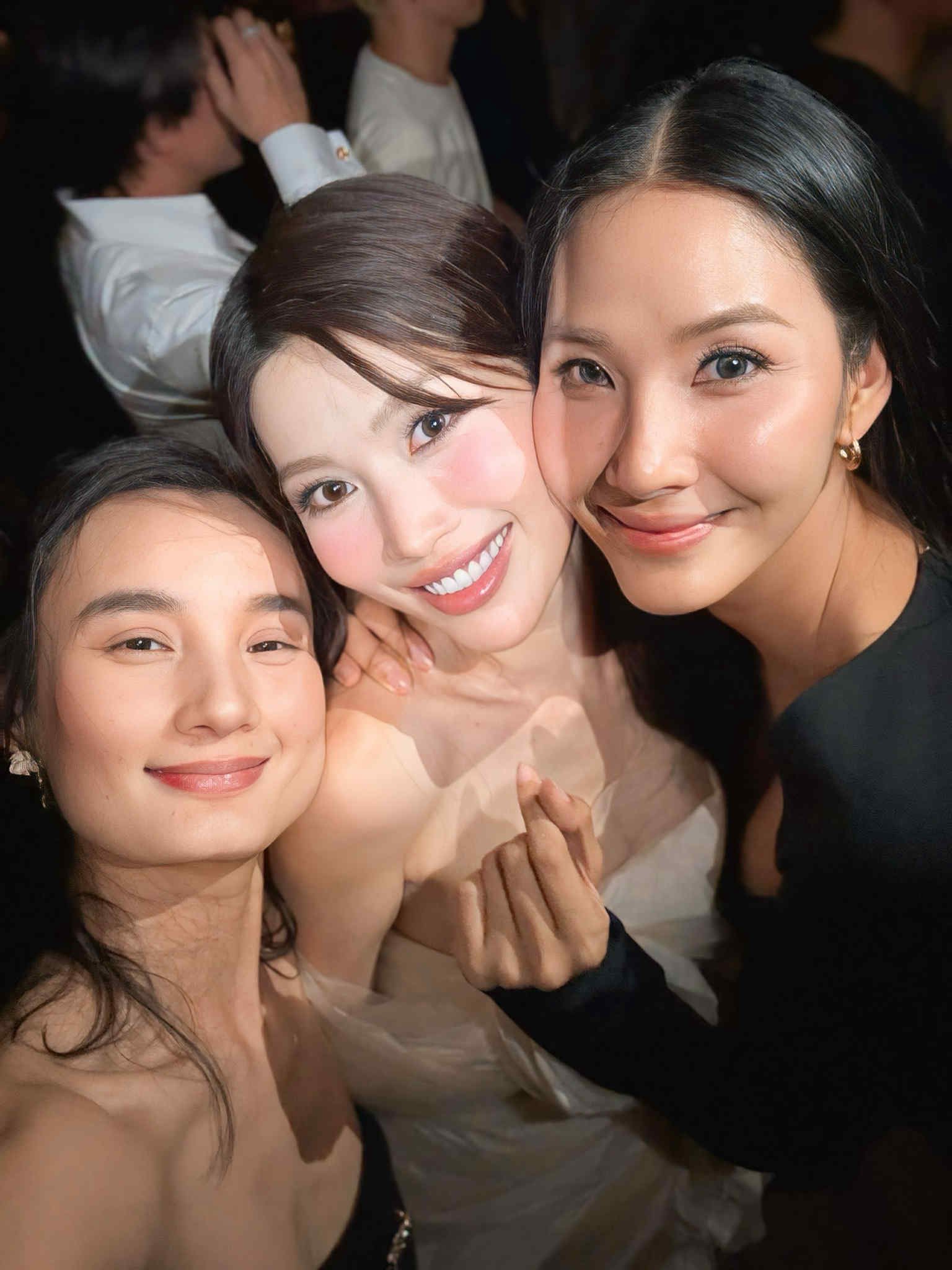 Hoàng Thuỳ làm hoà với Lê Thuý ở đám cưới Quỳnh Châu 