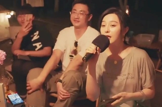 Nữ diễn viên và doanh nhân Quách Nham Phong tan vỡ vì bị cha mẹ nữ diễn viên phản đối chuyện cưới xin. Ảnh: Sohu.