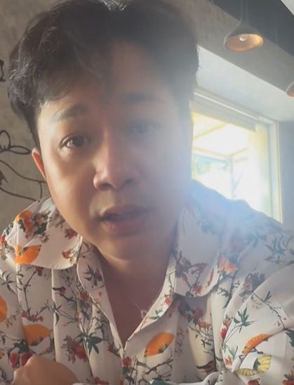 Nam ca sĩ khẳng định đã chủ động liên hệ với gia đình để xác minh và được biết hiện tại tình hình sức khỏe của nghệ sĩ Tấn Beo vẫn ổn định. Ảnh: FBNV