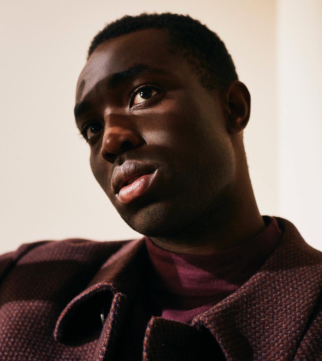 Cha mẹ nam diễn viên đều qua đời sớm. Ảnh: Instagram.