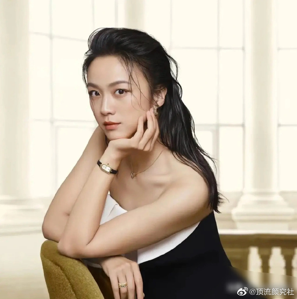 Thang Duy có diện mạo xinh đẹp, gợi cảm và khả năng diễn xuất. Ảnh: Weibo