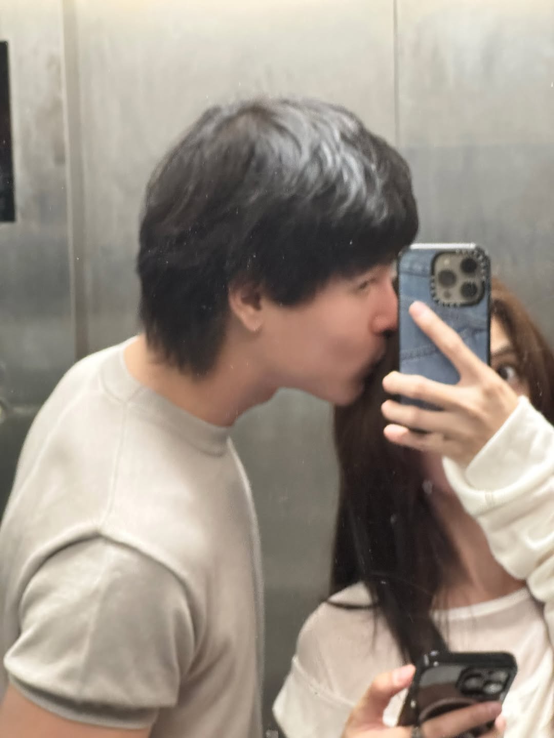 Khương Lê và bạn gái trông cực đẹp đôi