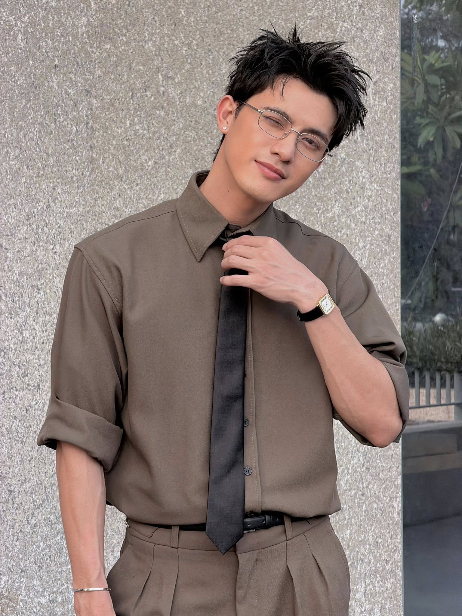 Những khoảnh khắc đời thường khiến fan đổ đừ đứ của Trần Ngọc Vàng