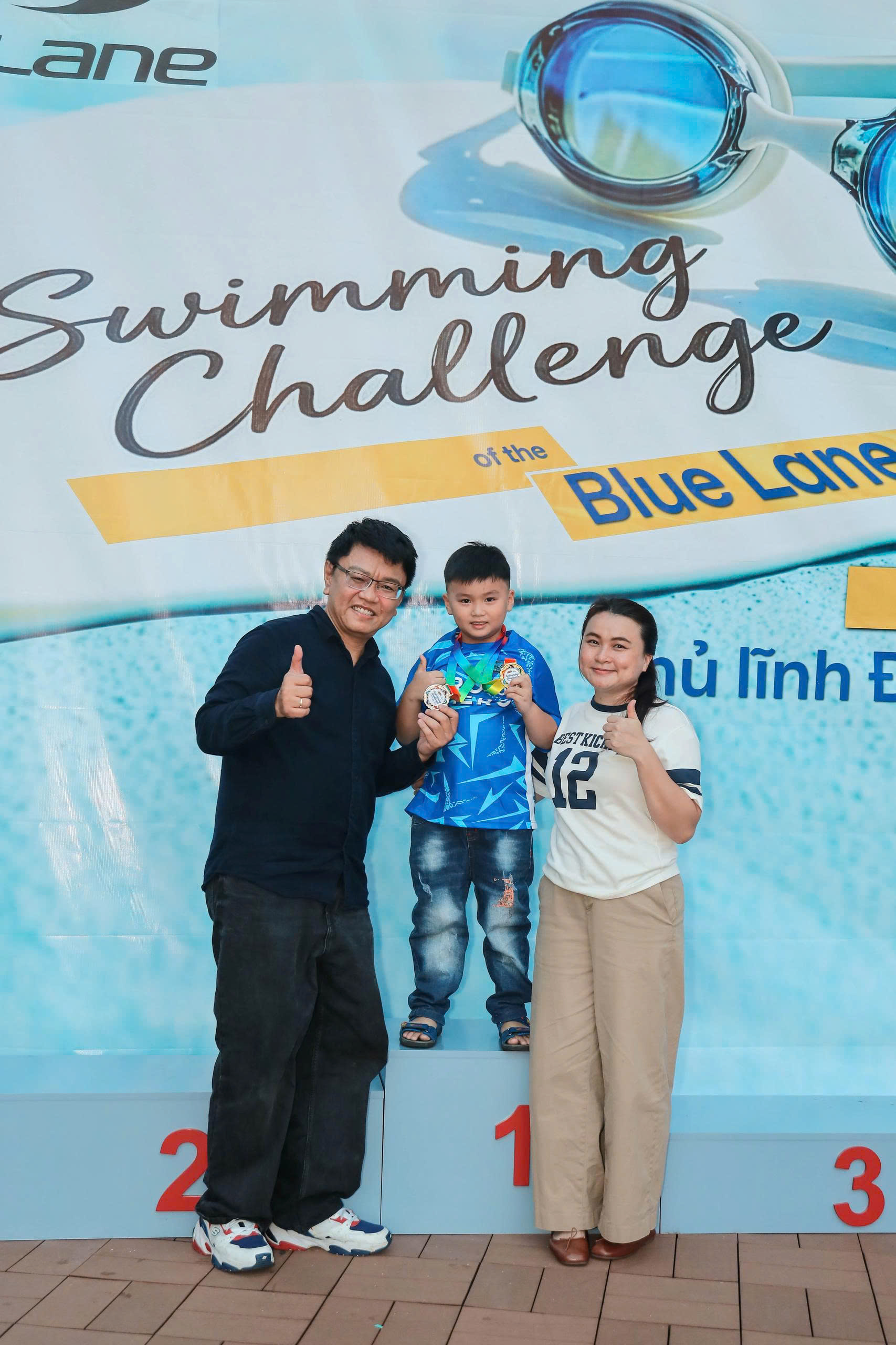 Gia đình nhỏ của chị Hồng Thế.