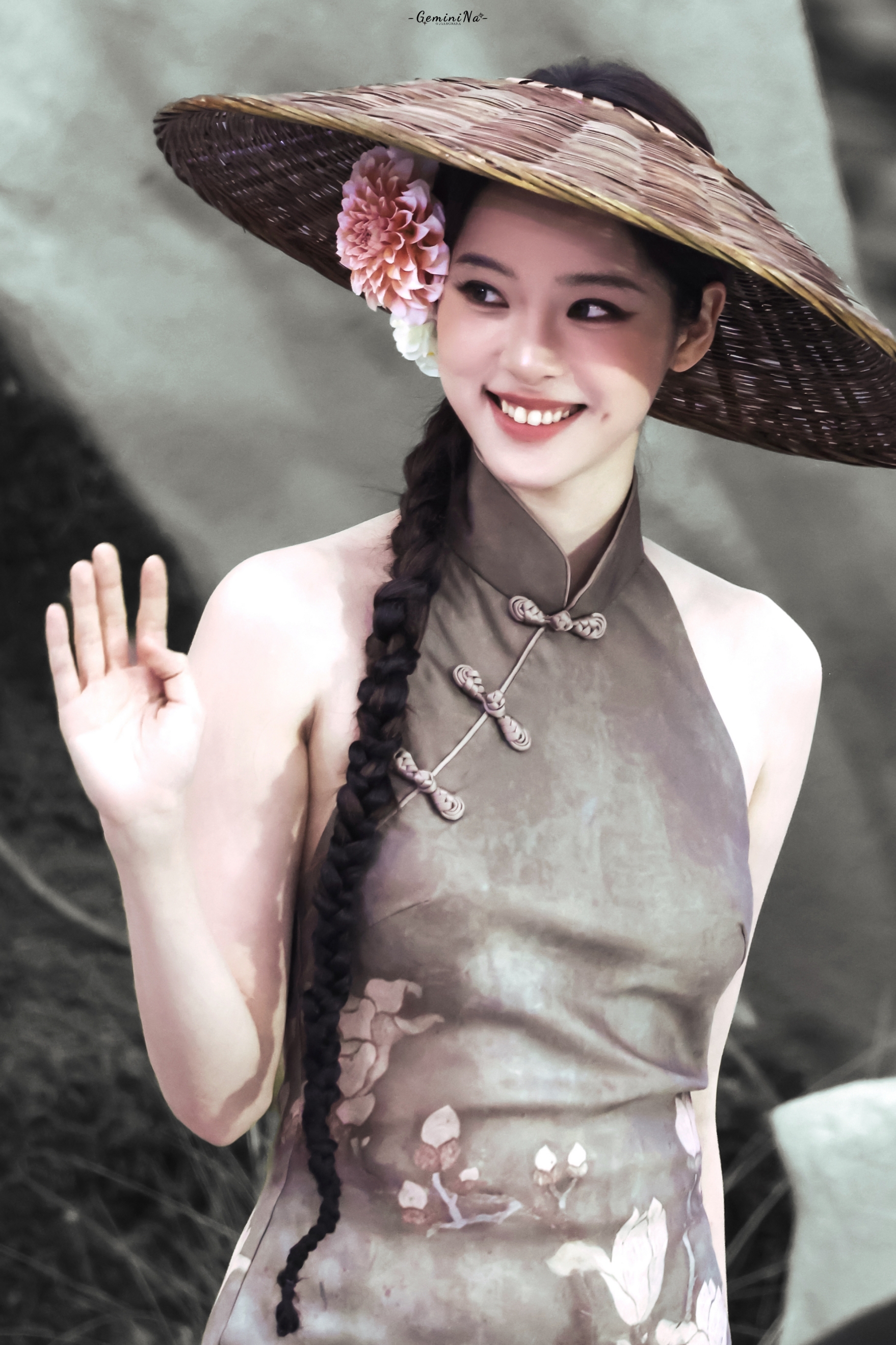 Âu Dương Na Na khiến khán giả sửng sốt với nhan sắc tựa nữ hiệp khách giang hồ