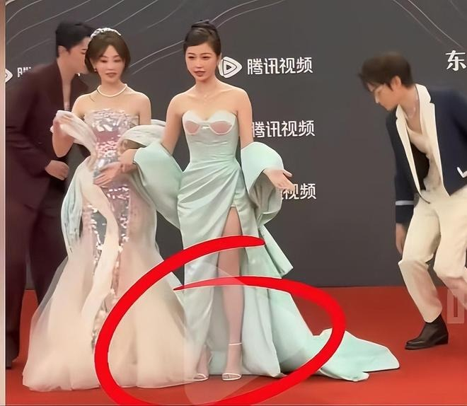 Ngu Thư Hân tái xuất: