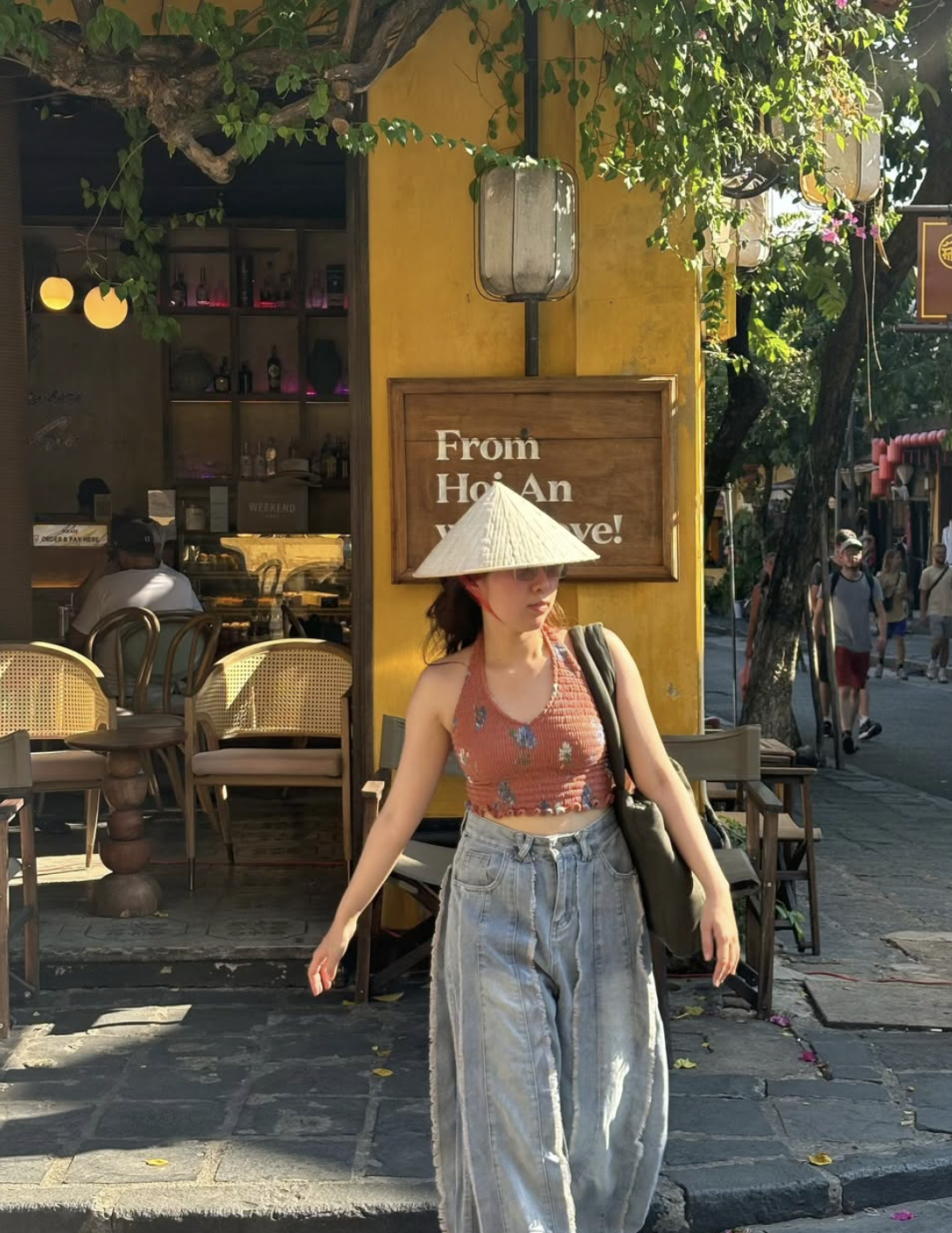 Vé máy bay 10 triệu đồng, khách du lịch vẫn lo bị dời chuyến sát lễ: