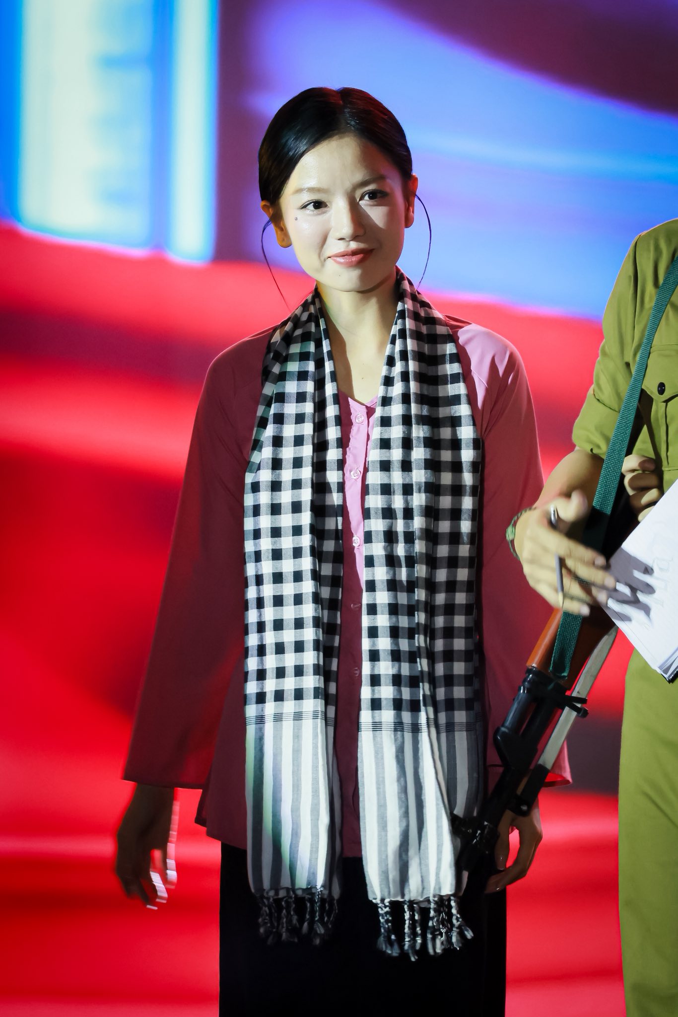 Sau Mưa Đỏ, Lê Hạ Anh nhận được sự quan tâm của công chúng