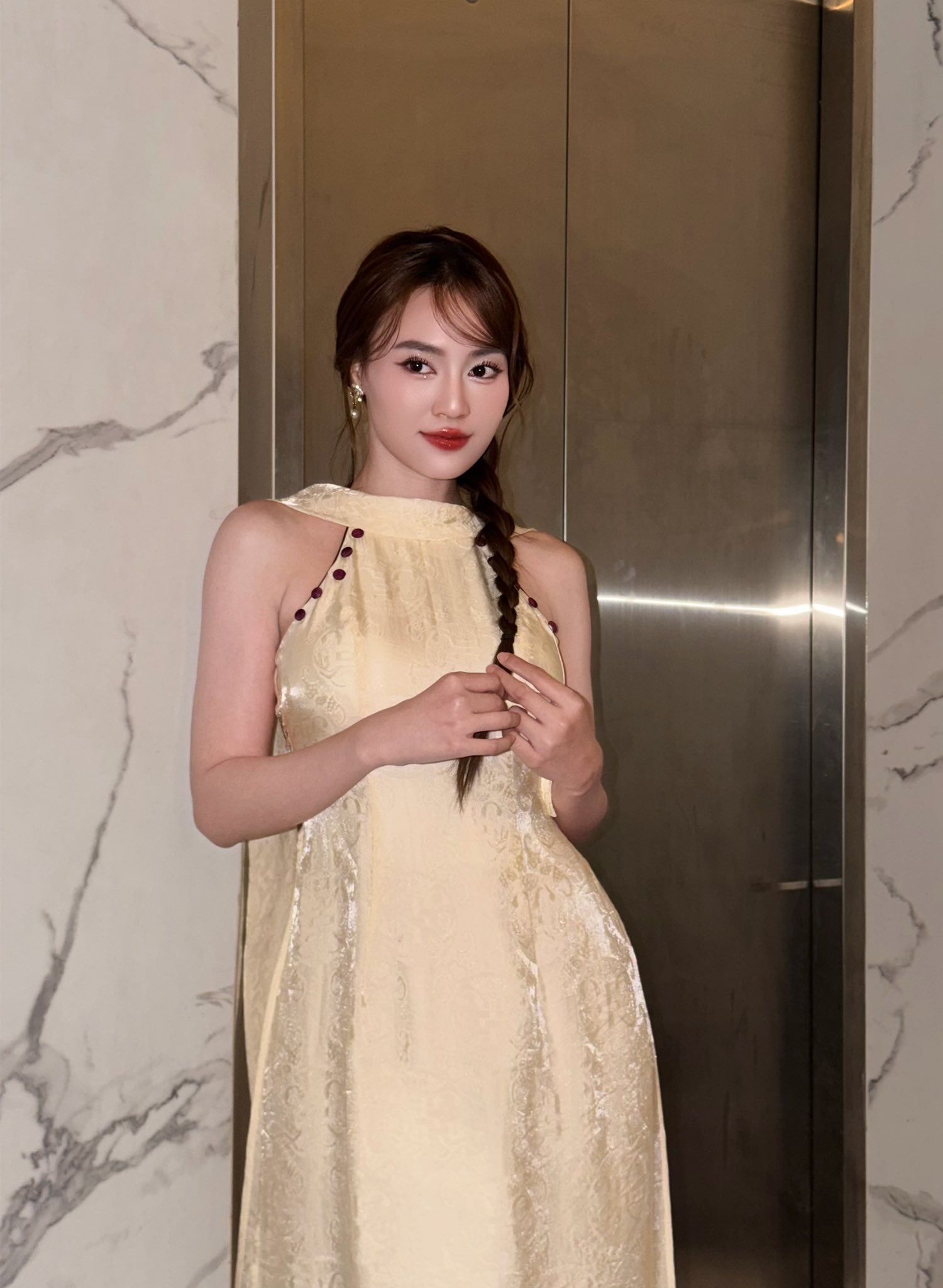 Sau nhiều năm làm nghệ thuật, hiện tại, Ninh Dương Lan Ngọc đã khiến nhiều người phải ngưỡng mộ vì tài sản khủng. Ảnh: FBNV