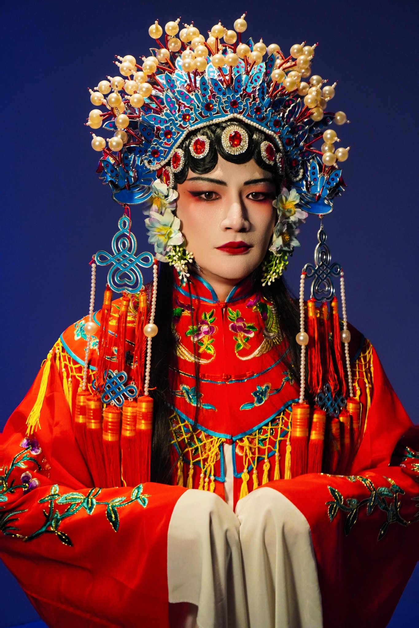 Dược Sĩ Tiến đã làm gì với khuôn mặt của mình?