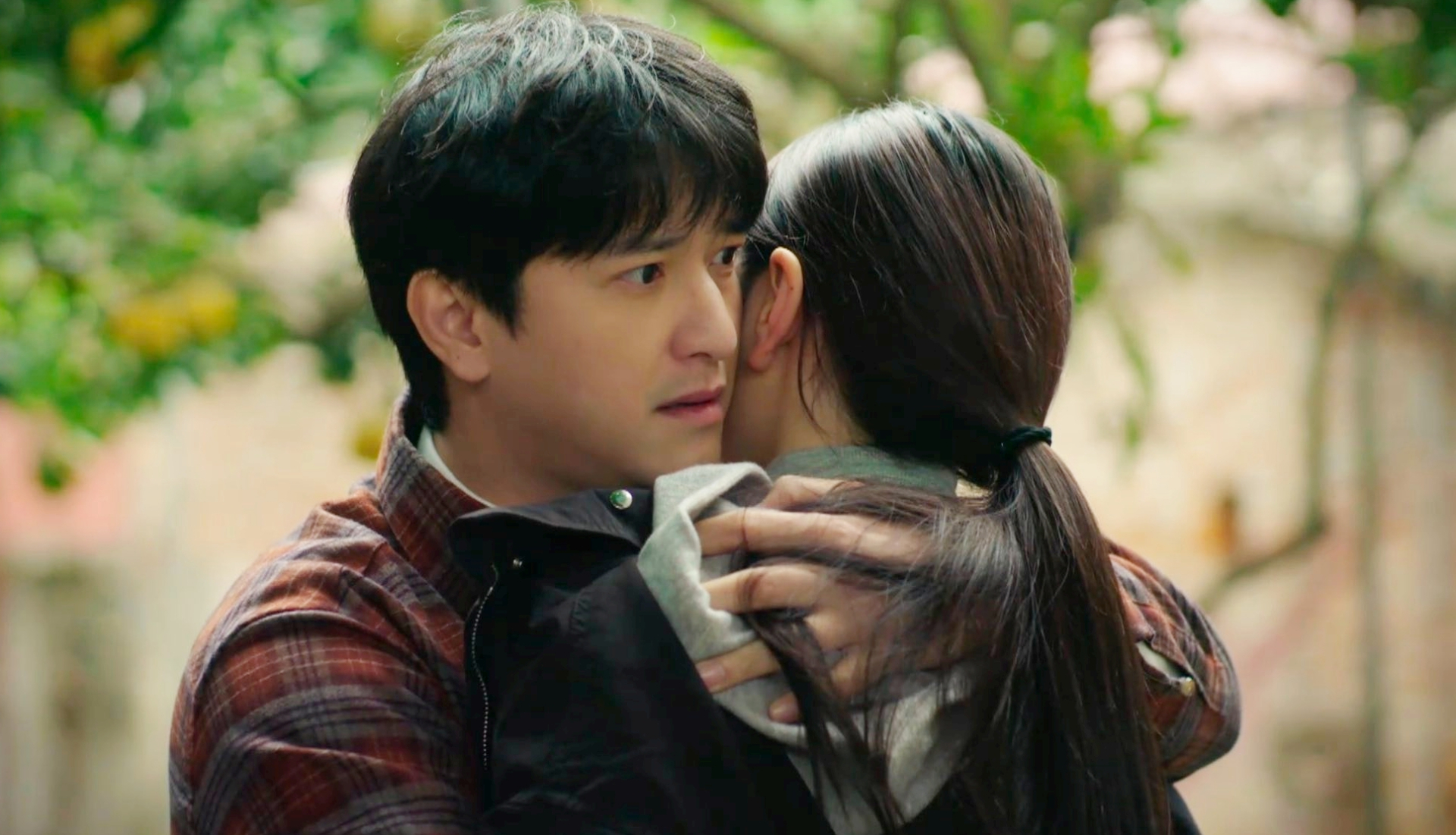 Quân không chấp nhận việc Thương muốn rời xa mình