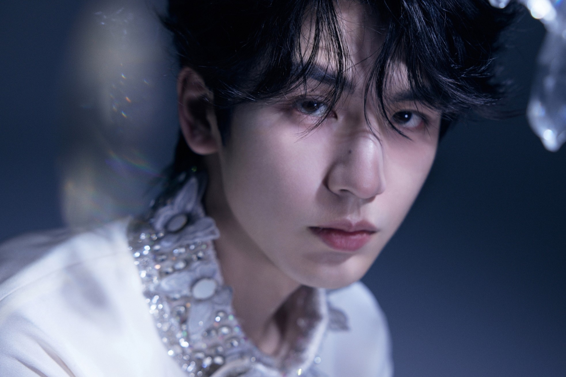 Trương Lăng Hách nên cẩn trọng hơn trong từng phát ngôn