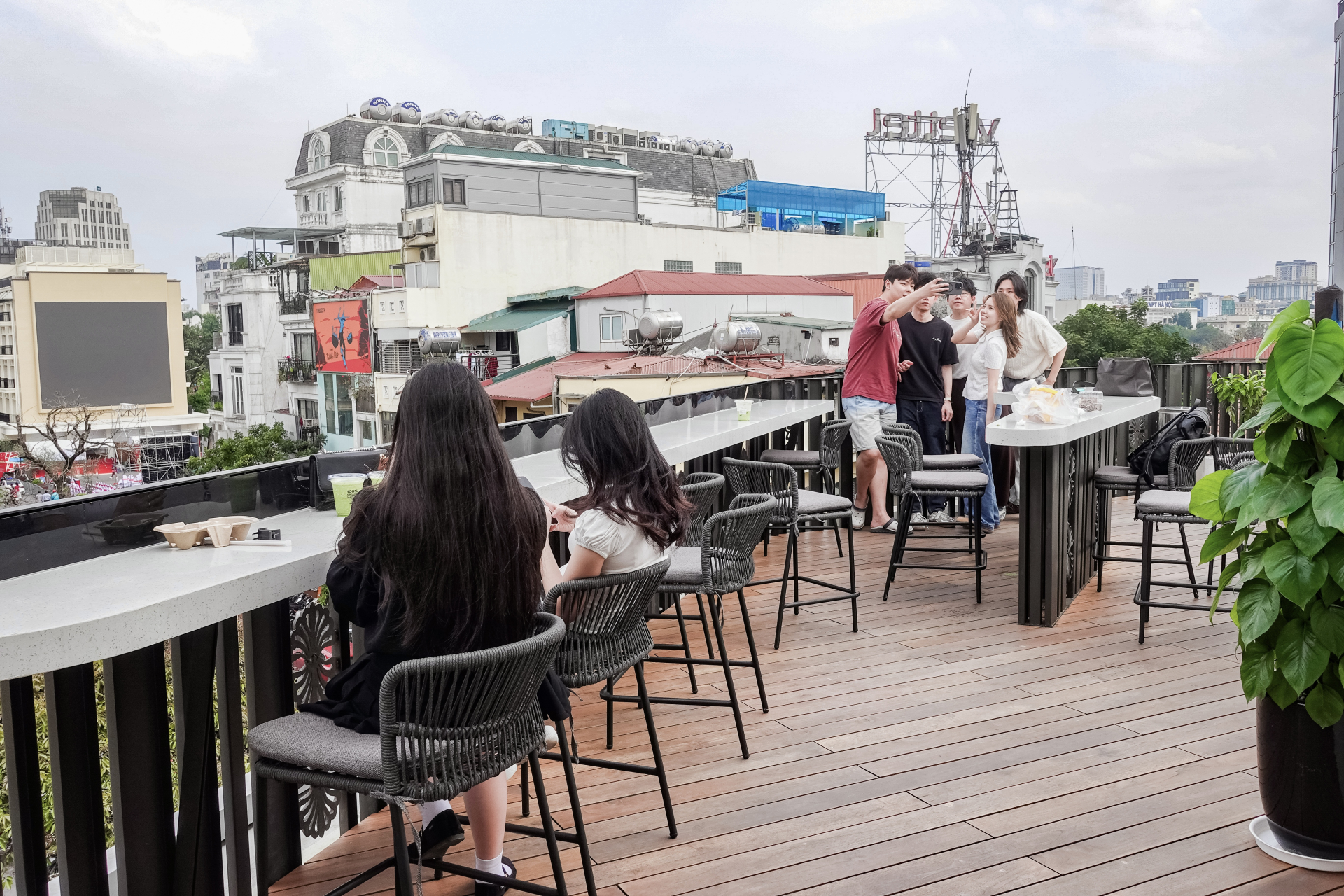 Hàng matcha đắt nhất nhì Việt Nam cân từng viên đá khi pha chế, tháng nào cũng có chuyên gia về kiểm tra