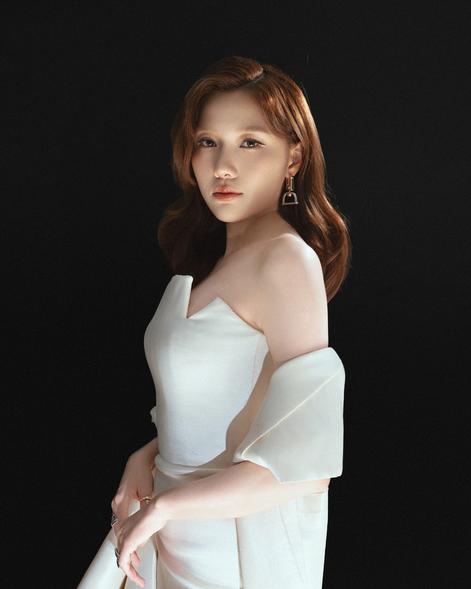   Xuất thân là em gái của nghệ sĩ Trấn Thành, cô có bước đệm vững chắc và nhiều cơ hội tiếp cận các dự án lớn. Ảnh: FBNV  